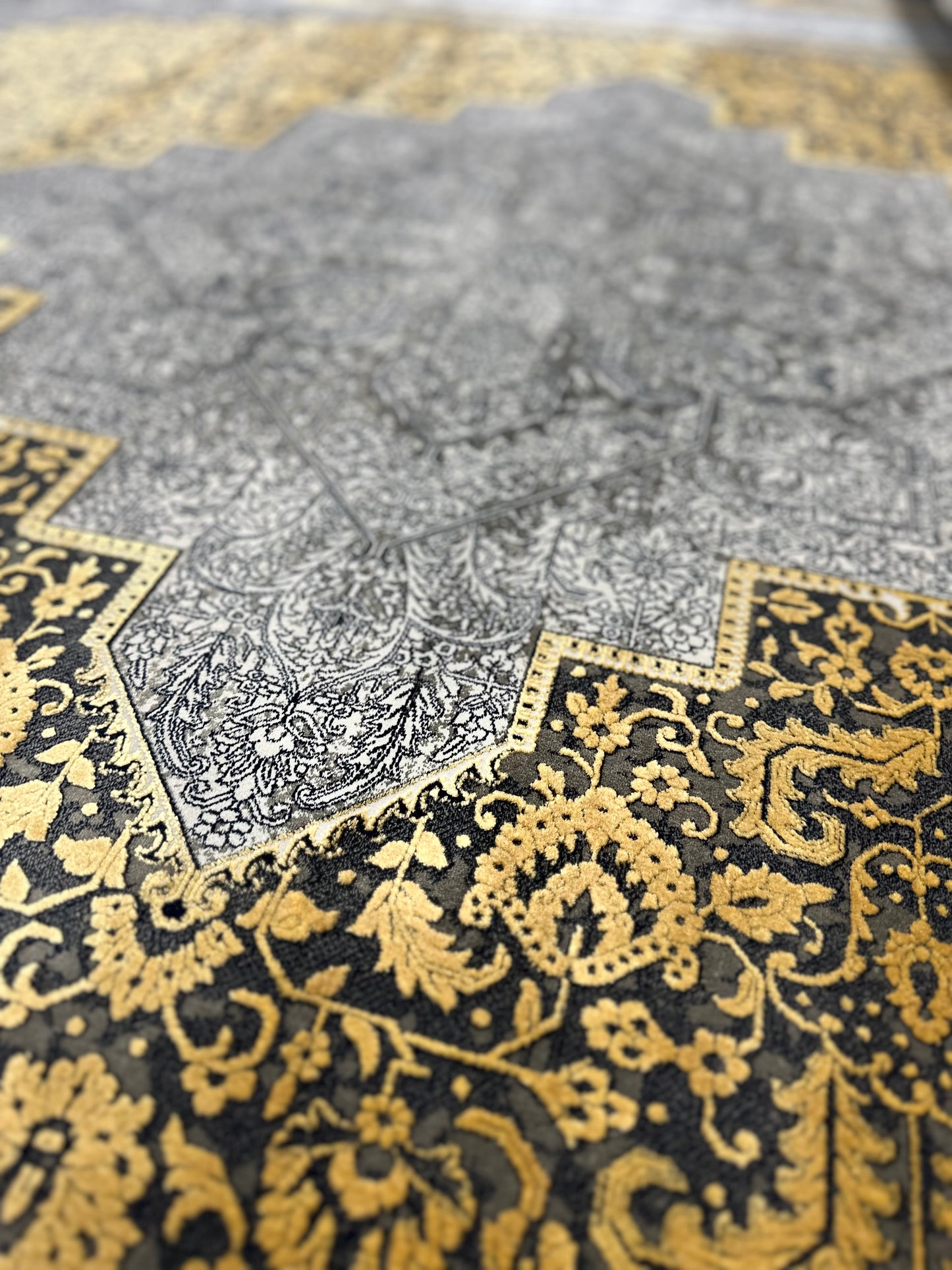 Tabriz Design 23004 Gray-Golden
