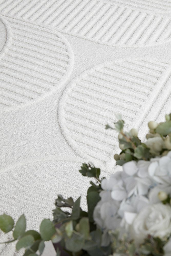 Lotus  Design 30030     Leo-White