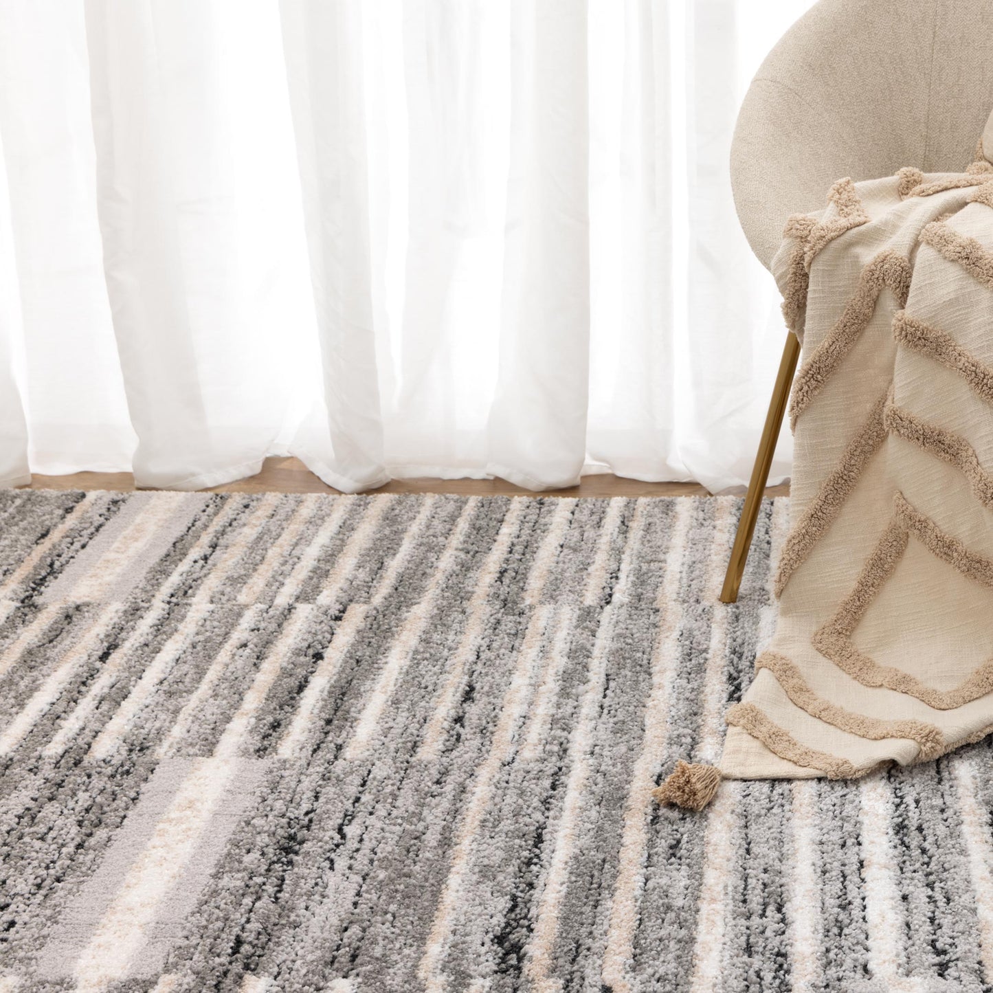 Nola Shapes Grey Rug - N007