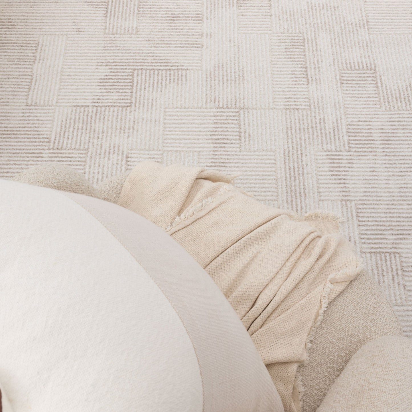 Wellington Beige 00600